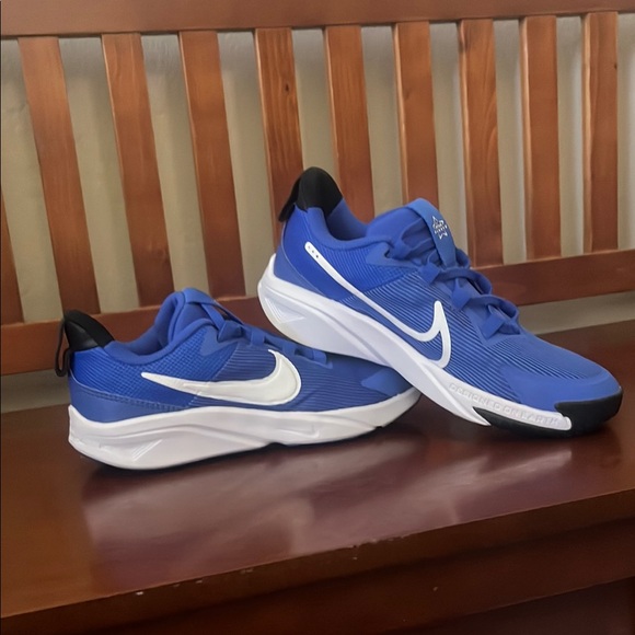 Nike Other - Nike Star Runner Blue and White Sneakers